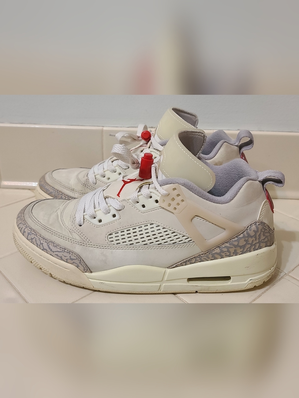 Jordan Spizike Low Coconut Milk Women's Size 9.5